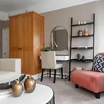 5 Doughty Street - Urban Apartments