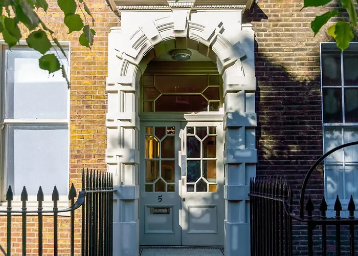 5 Doughty Street - Urban Apartments