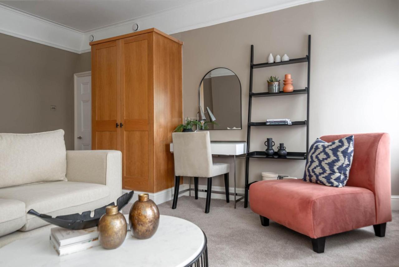 5 Doughty Street - Urban *