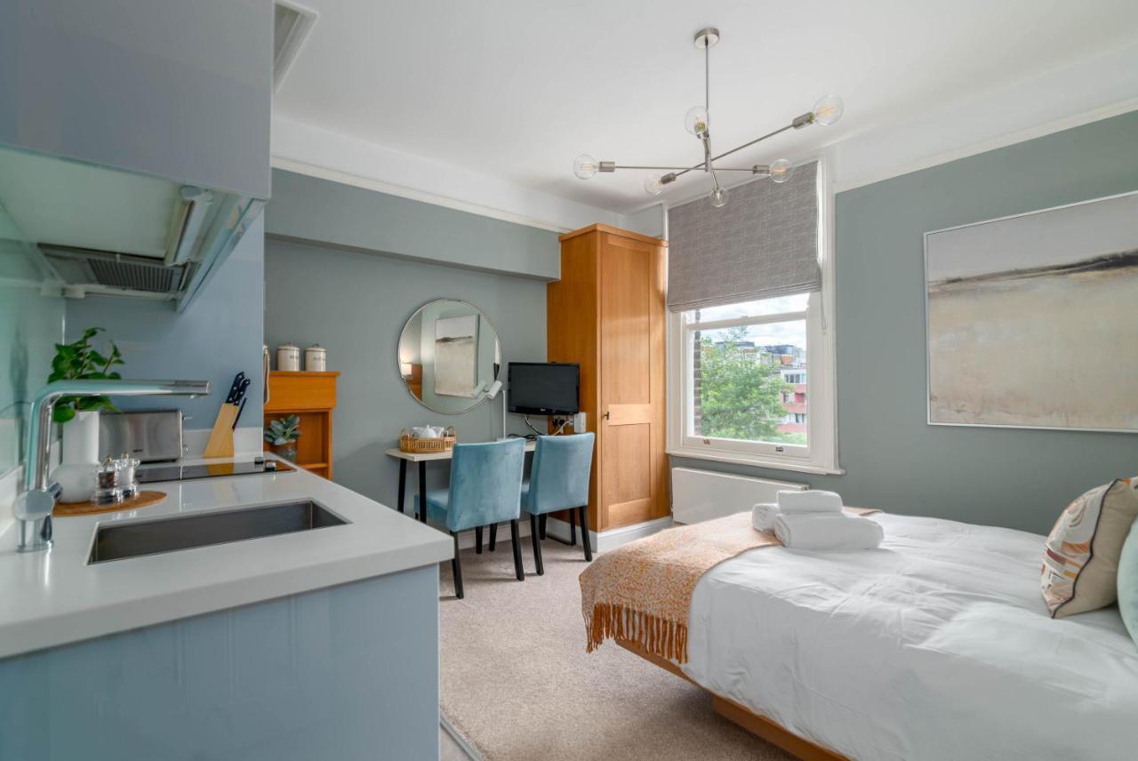5 Doughty Street - Urban Apartament
